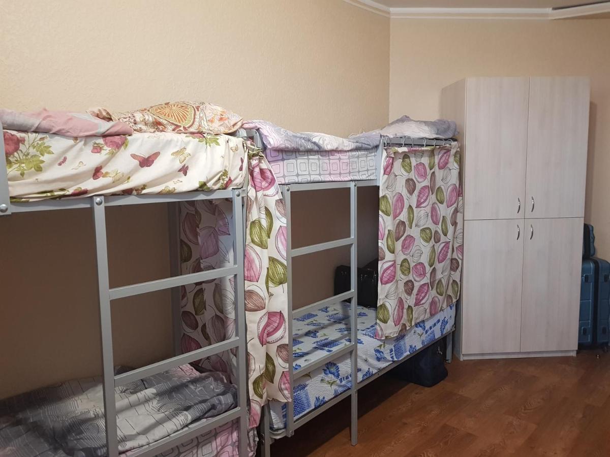 Saperka Hostel Kiev Buitenkant foto