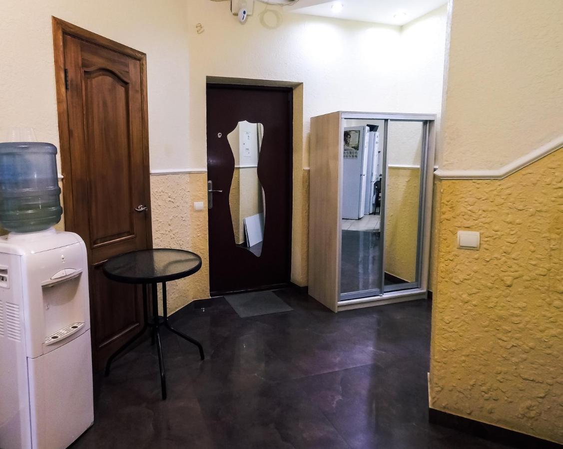 Saperka Hostel Kiev Buitenkant foto